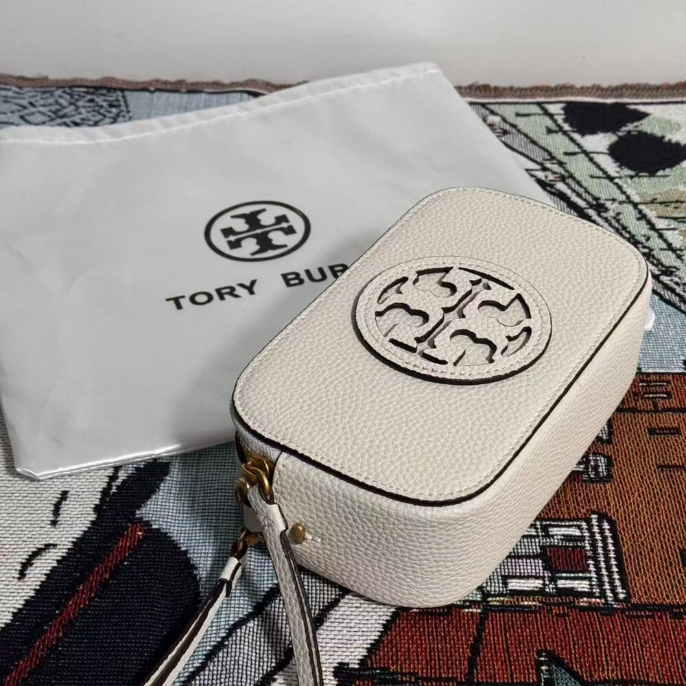 Tory Burch White Pebbled Leather Crossbody Camera Bag - Picture 6 of 6